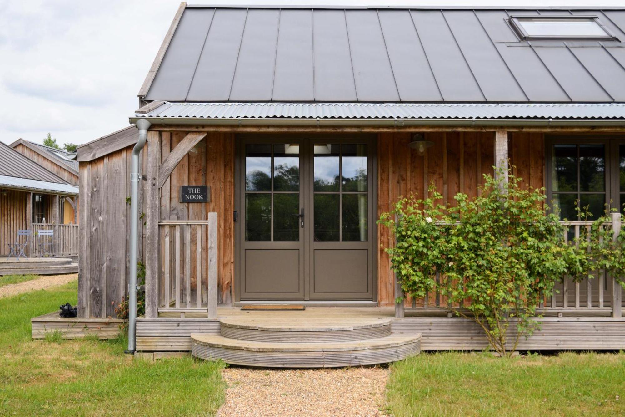 Villa Retreat East à Ipswich Extérieur photo